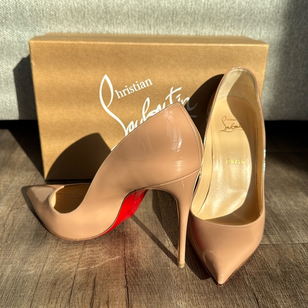 Christian Louboutin Pigalle Follies 100mm in nude. Size 38.5.